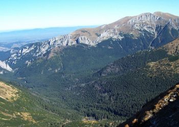 Kiedyś serce polskich Tatr, dziś miejsce, które można podziwiać z daleka. Historia Hali Pysznej