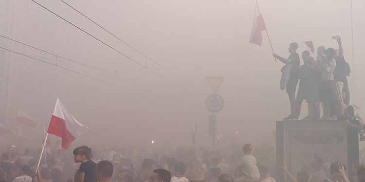 Godzina „W” w Warszawie. Kapitalny widok [WIDEO]