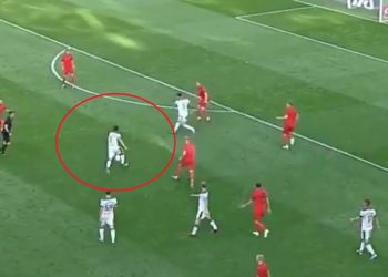 Grzegorz Krychowiak przeszedł samego siebie. Co za gol!