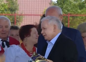 Jarosław Kaczyński w Zbuczynie. Zabawna sytuacja [WIDEO]