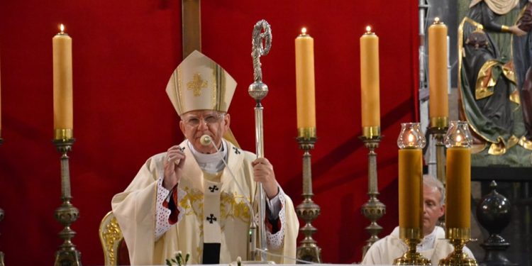 Mocne kazanie abpa Jędraszewskiego. Mówił o „tęczowej zarazie”