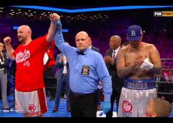 Adam Kownacki pokonał Chrisa Arreolę. Polak nadal bez porażki!