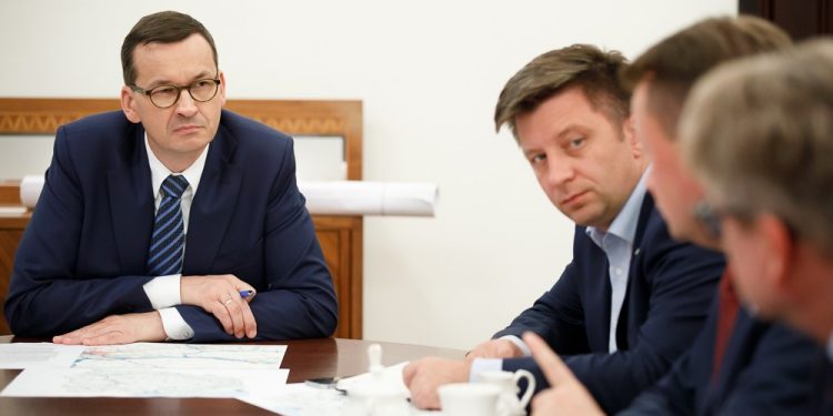 Awaria oczyszczalni Czajka. Morawiecki zapowiedział budowę rurociągu