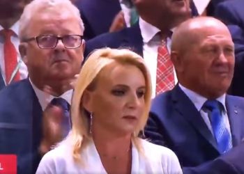 Konwencja PSL-Kukiz’15. Mina posłanki przykuła uwagę internautów