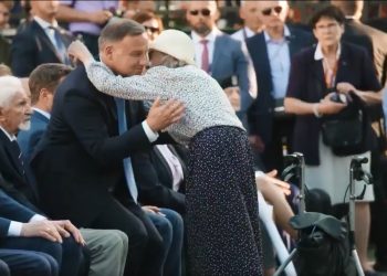 Wzruszająca scena z udziałem prezydenta i uczestniczki PW