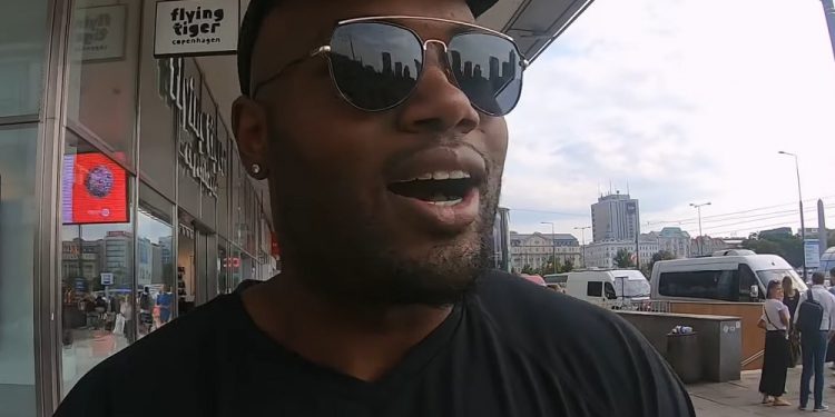 Amerykanin wziął udział w uroczystościach upamiętniających godzinę „W”. Był zachwycony