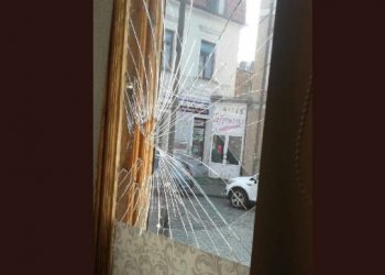 Atak na biuro PiS! Posłanka opublikowała zdjęcia wybitych szyb