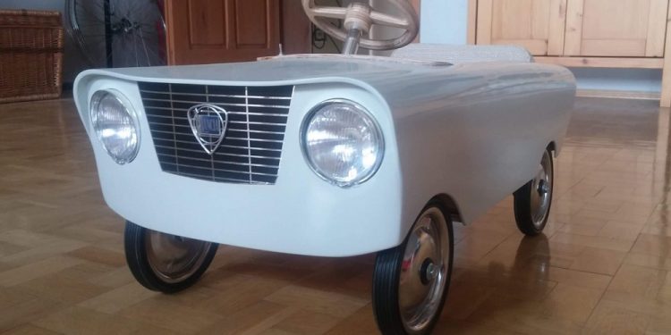 Budował samochód dla dzieci, padł ofiarą złodzieja. Internauci szukają winnego: „Błagam o refleksję” [FOTO]