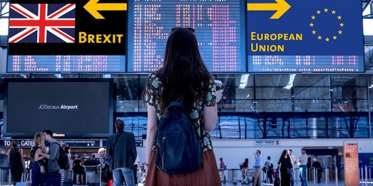 Królowa Elżbieta zawiesi brytyjski Parlament. Tzw. „twardy brexit” coraz bliżej
