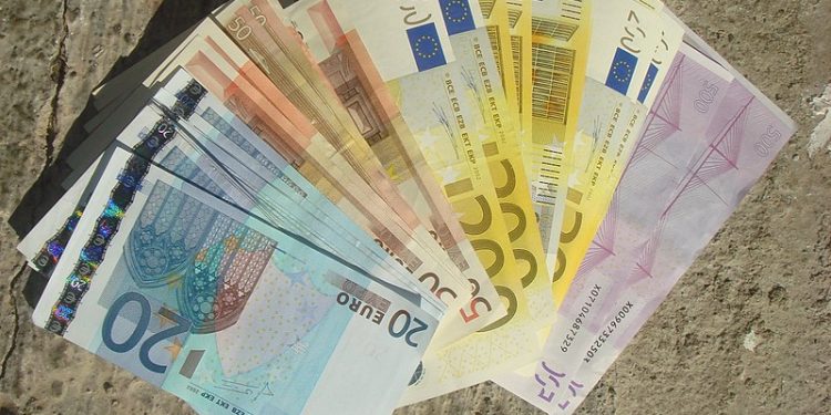 Czarnecki: „Ws. euro powinno być referendum”