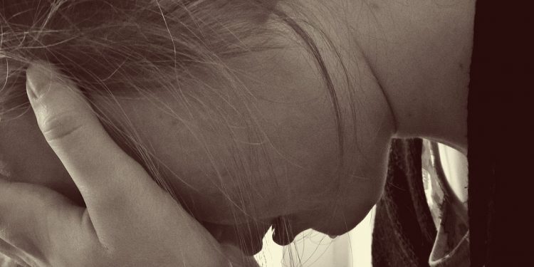 Podkarpackie: 13-latka popełniła samobójstwo we własnym domu. Przyczyniła się do tego gra?