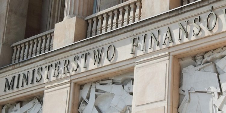Spadła liczba kontroli podatkowych. Fiskus precyzyjniej typuje oszustów, ale przychody maleją