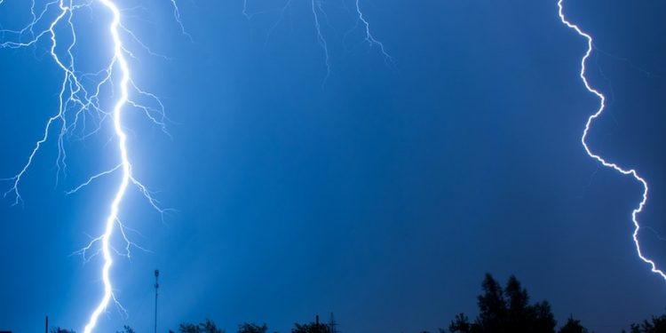 Wracają krótkie upały i gwałtowne burze. W najbliższych dniach pogoda da się we znaki