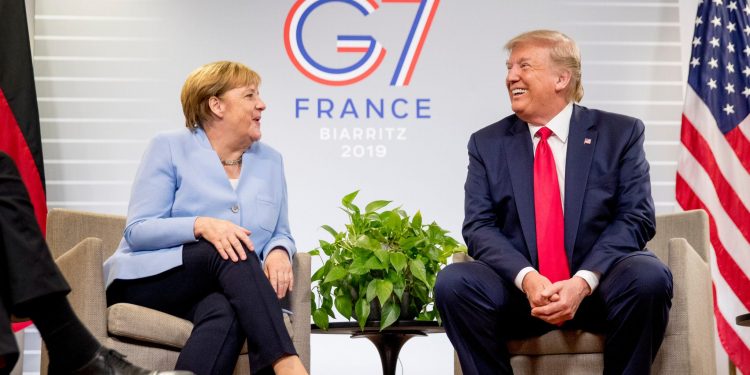 Merkel wybuchła śmiechem po słowach Trumpa [WIDEO]