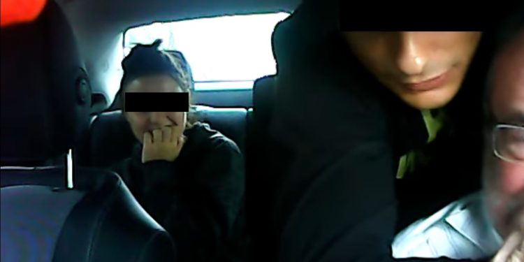 Pruszków: Atak nożem na taksówkarza. Napastnik nie zauważył kamery