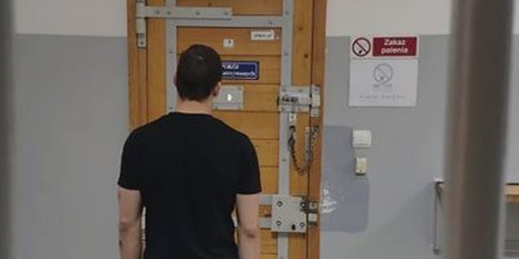 Oszust podawał się za funkcjonariusza CBŚP. Wpadł w ręce policji