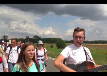 Kolejny pielgrzymkowy hit. Tym razem przerobiono przebój Zenka Martyniuka [WIDEO]