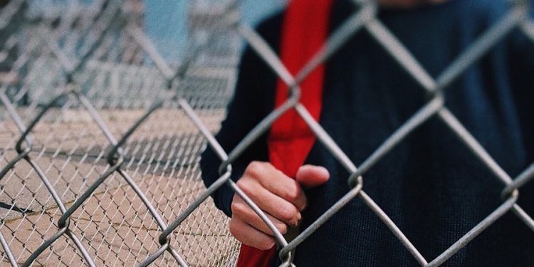 Polskie dzieci nękane w brytyjskich szkołach. Nie tylko przez uczniów, ale i nauczycieli