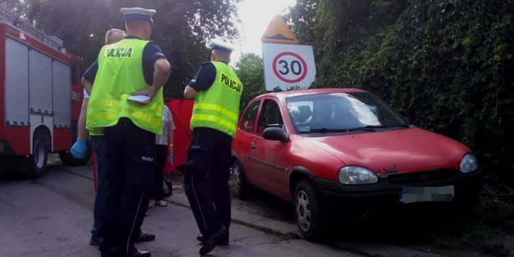 Tragedia w Rybniku. Nie żyje 7-latek, który spacerował z rodziną