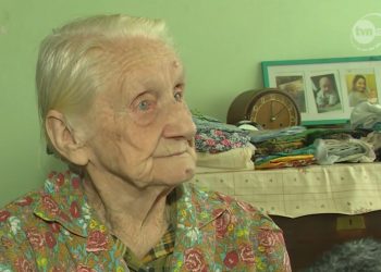 Bielsko-Biała: Okradli 99-letnią kobietę z oszczędności. Policja prosi o pomoc