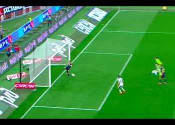 Piłkarz okazał się lepszy od… bramkarza! „Najlepsza obrona w historii”