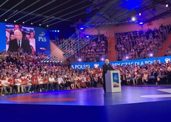 Kaczyński przedstawił nowe obietnice. M.in. wyższa płaca minimalna