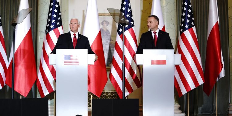 Mike Pence usłyszał niespodziewane pytanie. „Czy zadawał pan niewygodne pytania?”