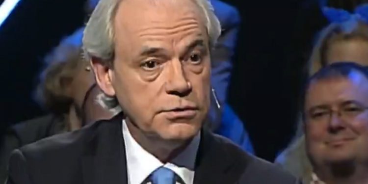 Adam Szejnfeld stracił prawo jazdy. Pędził ponad 100 km/h