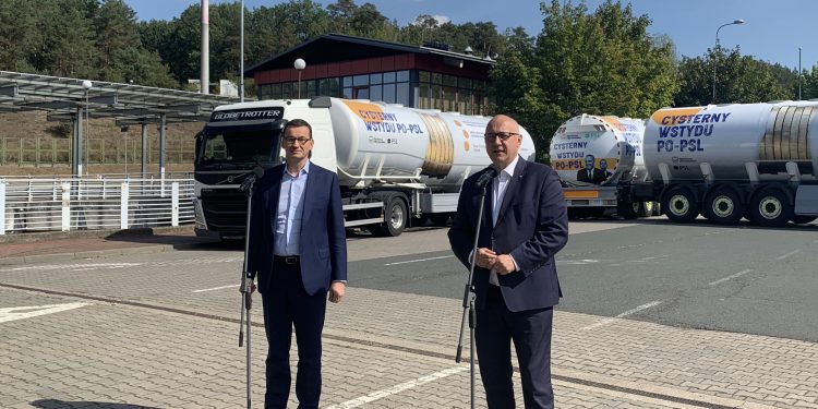 PiS rusza z akcją „cysterny wstydu”. Uderzają w PO