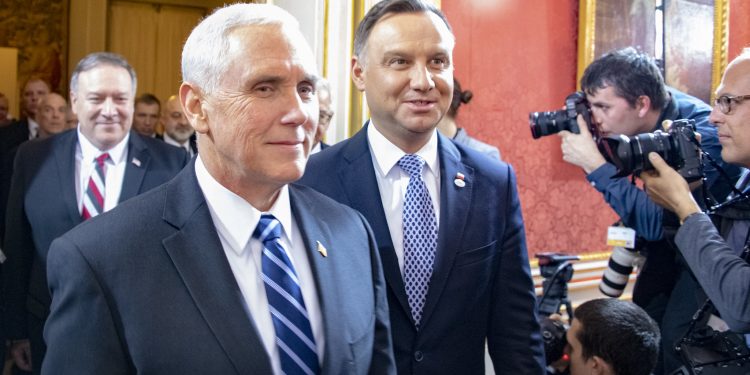 Zniesienie wiz do USA jest Polakom niepotrzebne? Znany bloger: „Żaden to problem, groszowy koszt”