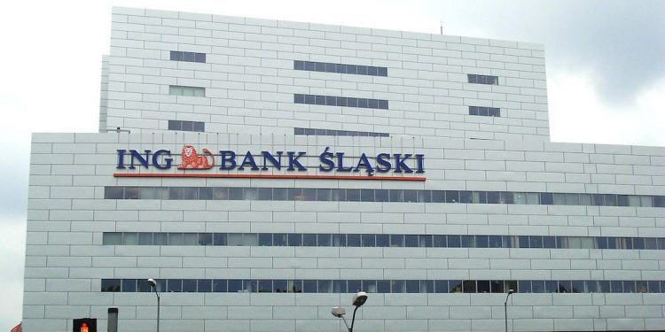 Awaria w jednym z polskich banków. Problemy m.in. z płatnością kartą