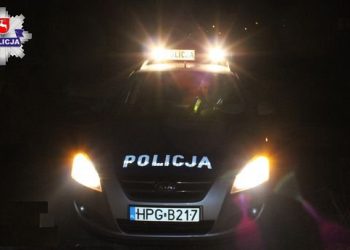 Pijany kierowca myślał, że to policja więc się zatrzymał. Popełnił błąd