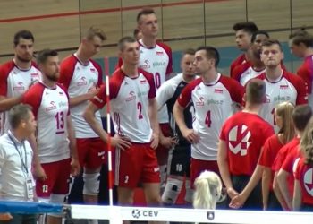 Holandia: Polscy siatkarze utknęli na lotnisku. Interweniuje premier Morawiecki