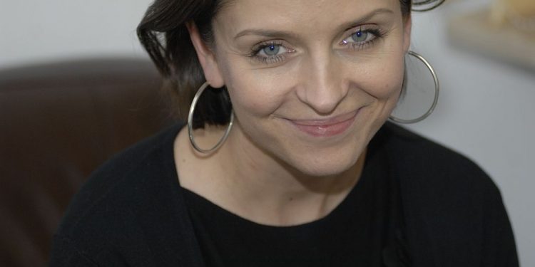 1024px-Minister_Joanna_Mucha1