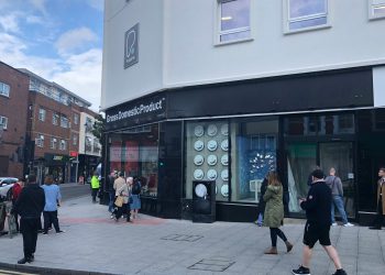 Banksy otworzył sklep w Londynie. Problem w tym, że… nie można do niego wejść