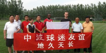 Zaskakująca wypowiedź Emmanuela Olisadebe. „W kadrze grałbym obok Lewandowskiego”