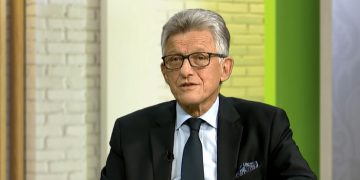 Stanisław Piotrowicz jednak posłem? PiS ma plan