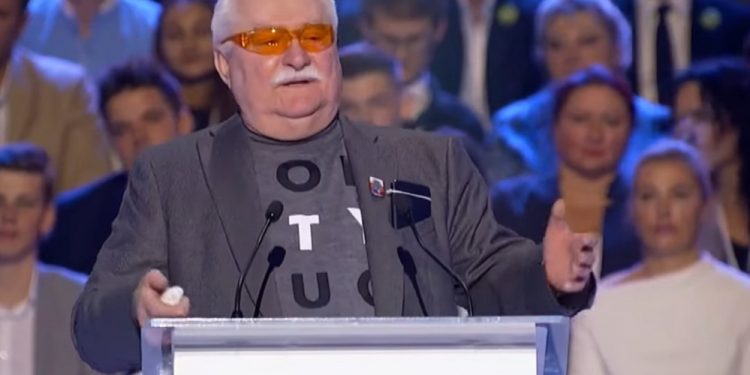 Lech Wałęsa napisał do Mateusza Morawieckiego: Obraził mnie pan