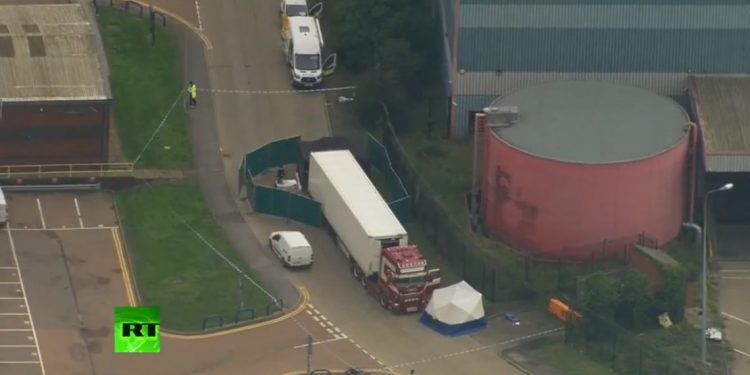 Ustalono narodowość 39 osób, których zwłoki były w ciężarówce w Anglii