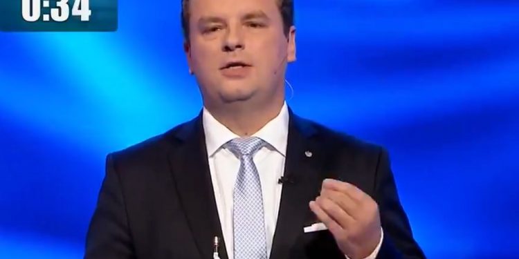 Debata TVP: Incydent z udziałem kandydata Konfederacji