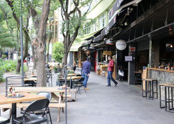 Ponad 1500 zł za makaron z rybą i wodę? Tak naciąga się turystów!