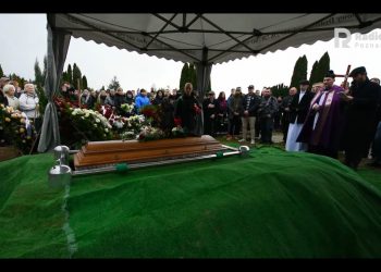 Konin: Nowe fakty w sprawie Adama C. Policjant strzelił trzymając 21-latka za ramię?