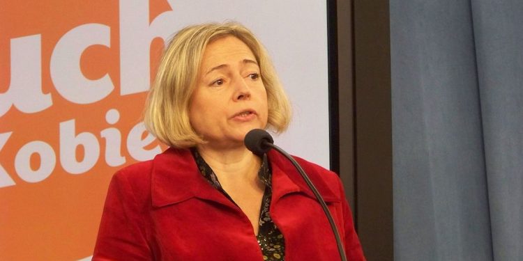 Kontrowersyjna zmiana w Sejmie. Posłanka: „Niemiła niespodzianka”