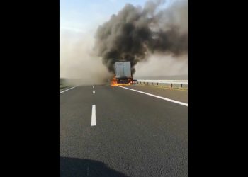 Ciężarówka spłonęła na A4. Utrudnienia w ruchu