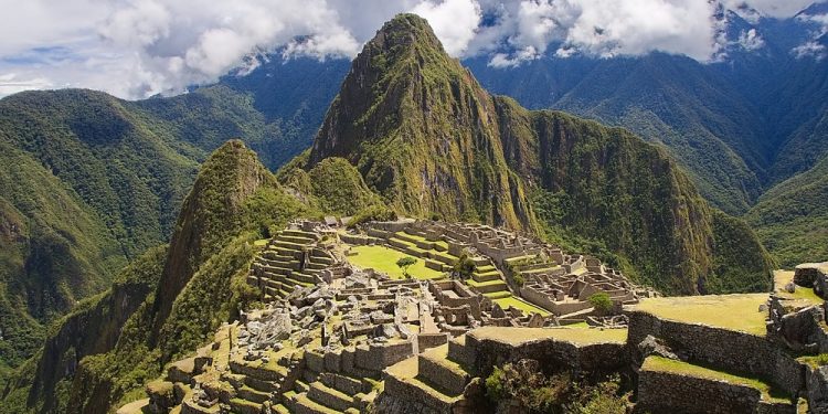 Multimedialna wystawa o badaniach Machu Picchu na UW