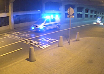 Kraków. Policja eskortowała rodzącą kobietę. Jest nagranie [WIDEO]