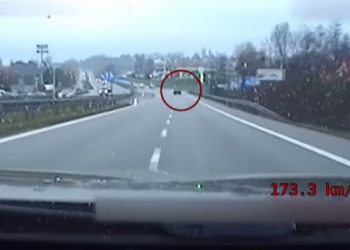 Kraków. Szaleńczy pościg za piratem drogowym [WIDEO]