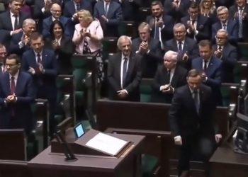 Pierwsze posiedzenie Sejmu IX kadencji. Niespodziewana sytuacja podczas przemówienia prezydenta