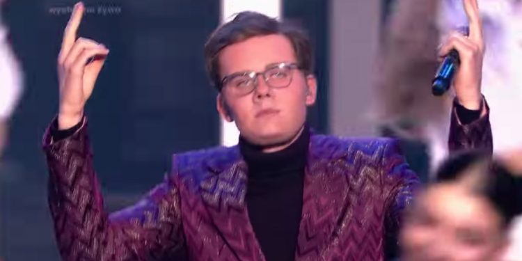 „Ona by tak chciała” w programie „Twoja Twarz Brzmi Znajomo”. Występ bije rekordy popularności [WIDEO]