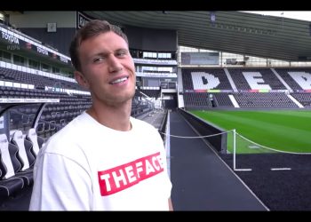 Brutalny faul Krystiana Bielika. Polak dostał czerwoną kartkę [WIDEO]